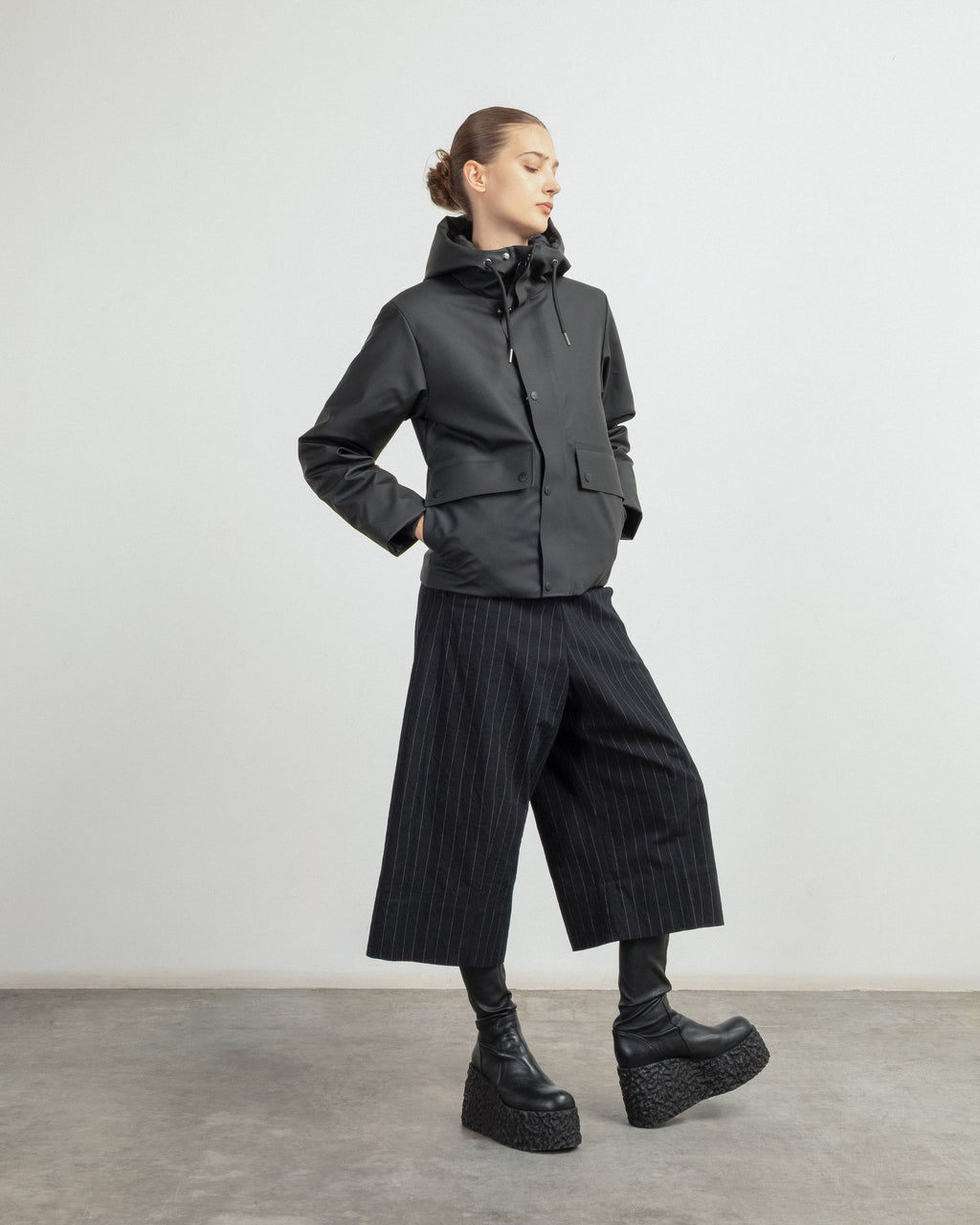 Blusão acolchoado Rains NomeShortWparka Preto - 86-21490-01