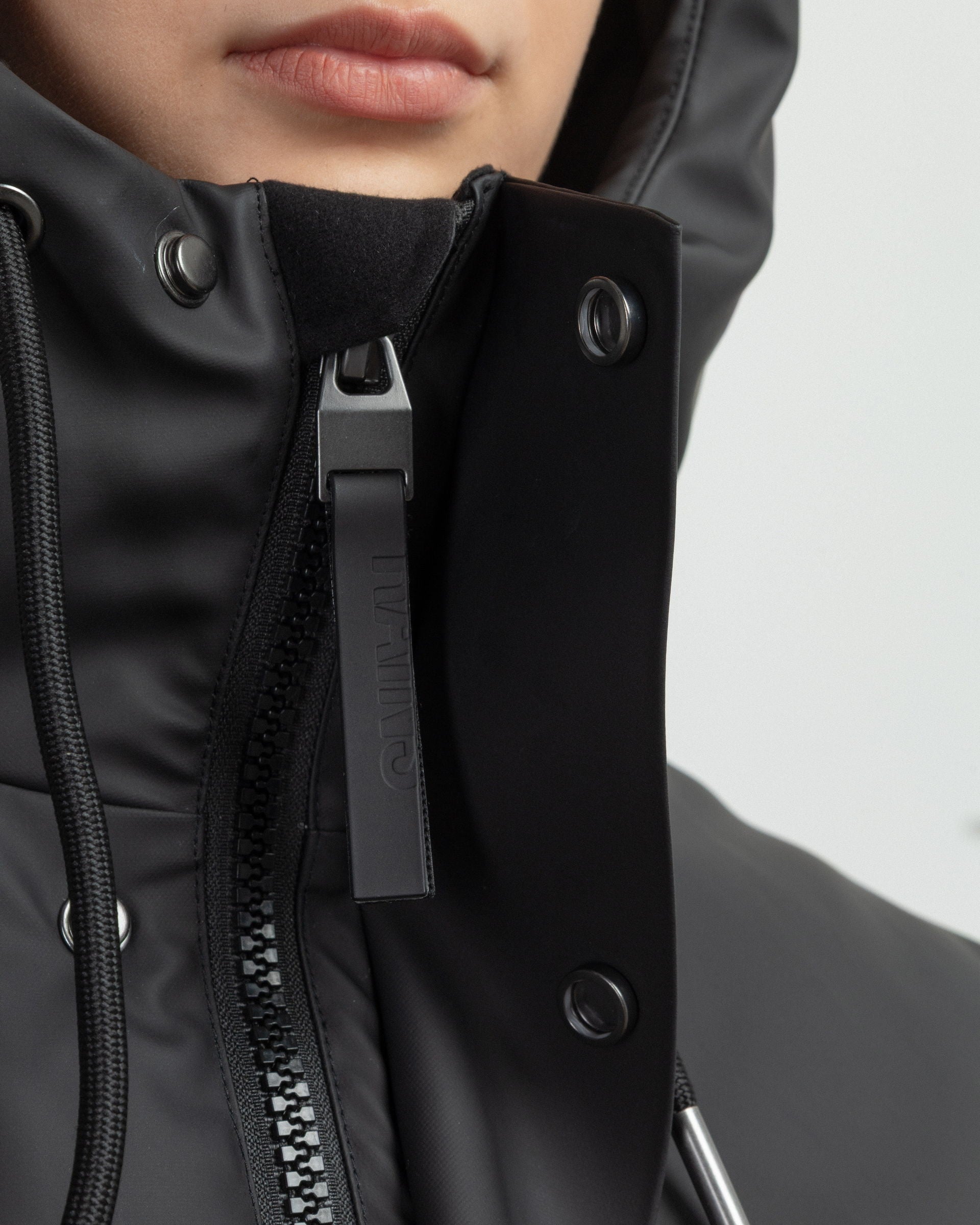 Blusão acolchoado Rains NomeShortWparka Preto - 86-21490-01