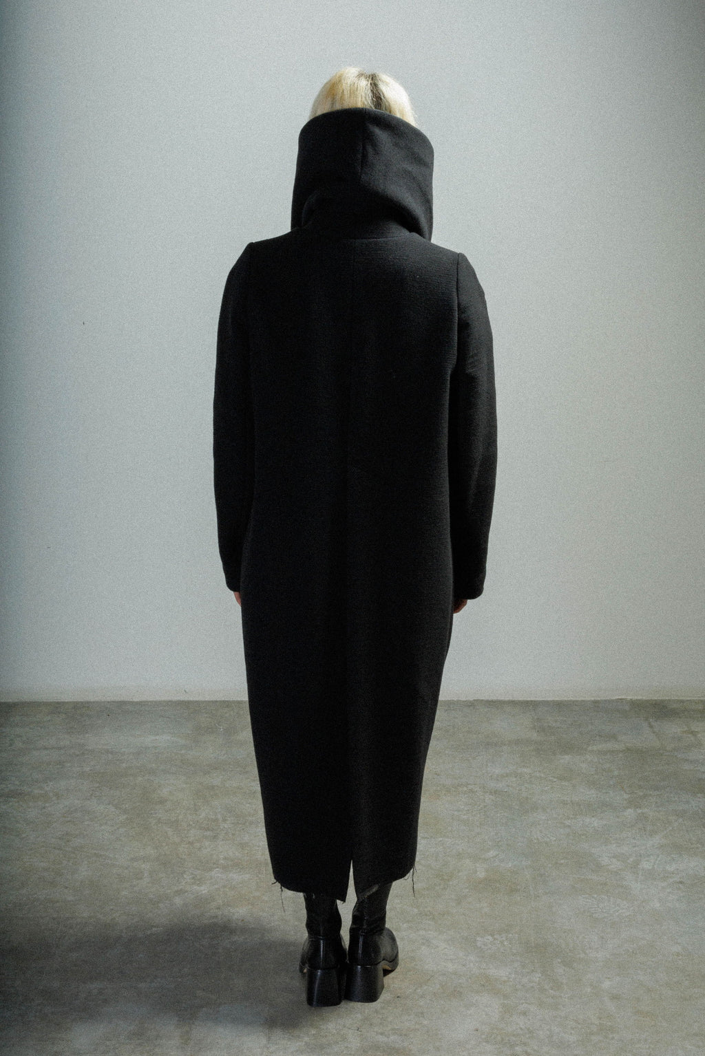 D-Ross Long Coat 28.634-46 Black