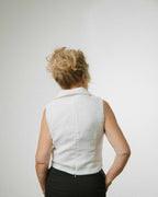 The Lab.yrinth COL1 White cropped linen vest