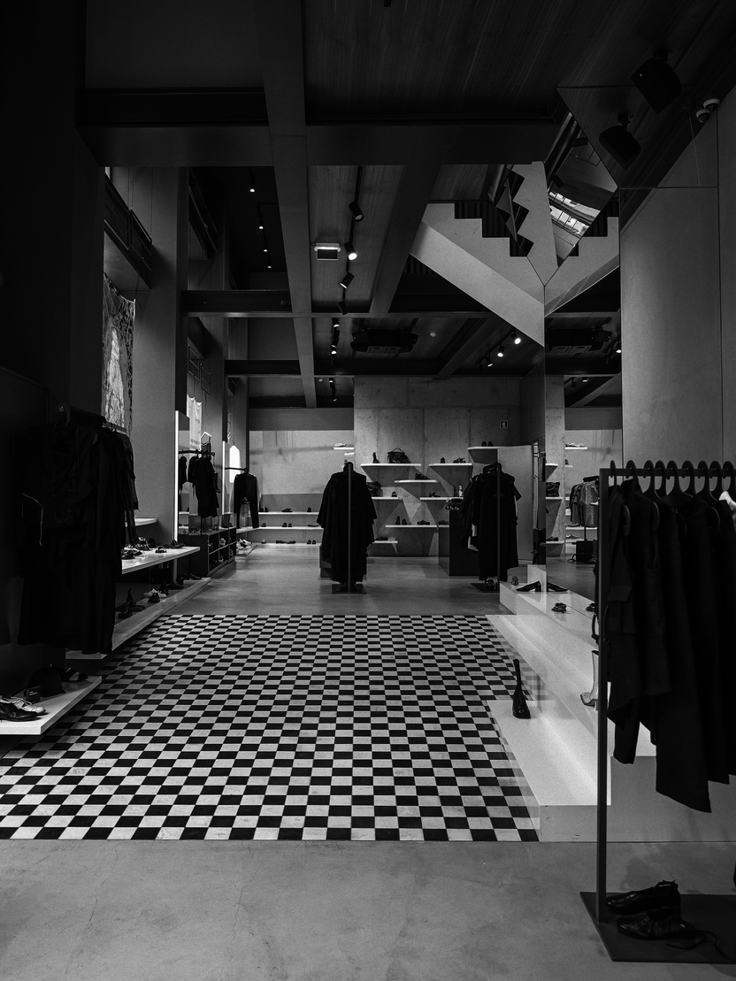 THE LAB.YRINTH | a liminal space of art and fashion encounters.